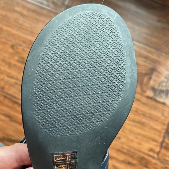 Tory Burch Miller Ankle Strap Sandal Sz 8.5 Navy and Ivory NEVER WORN